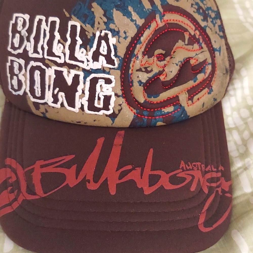Billabong surf hat, golfing cap, everyday. Brown, raised puffy design and logo